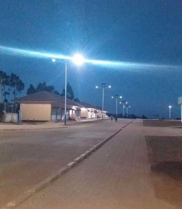 固阳县非洲科特迪瓦太阳能路灯工程